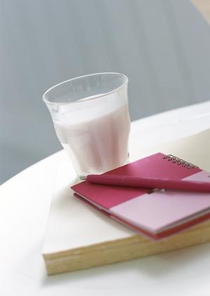 ホストクラブに女性が引き込まれる理由